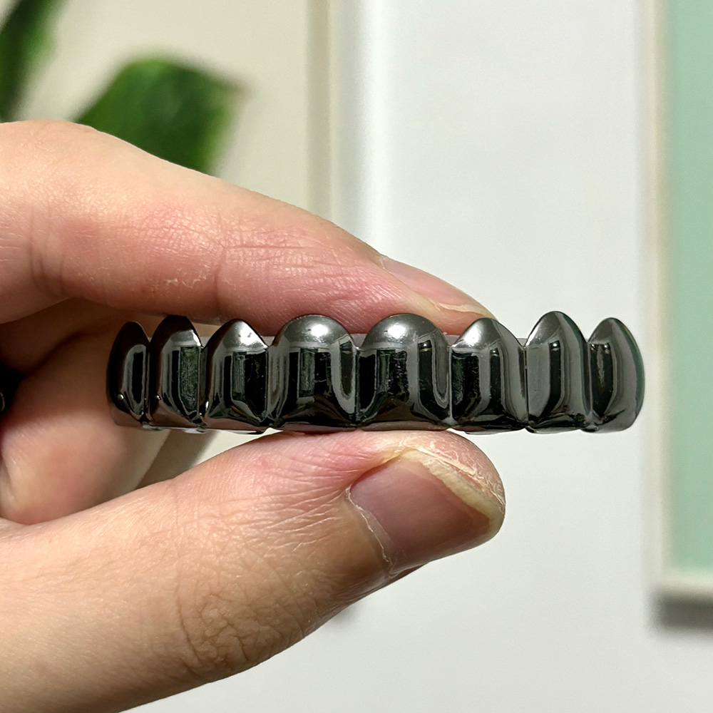 YOUNGX Grillz Dentários Pretos - Body Jewelry Men avaliação e preço