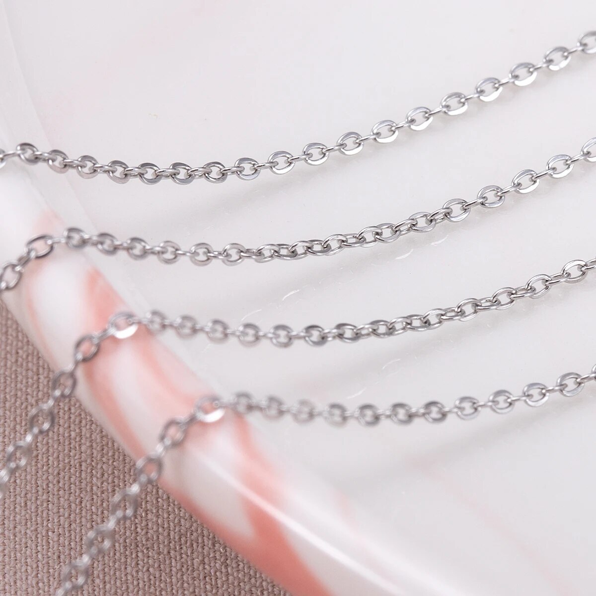 Correntes finas em formato de  - Body Jewels avaliação e preço